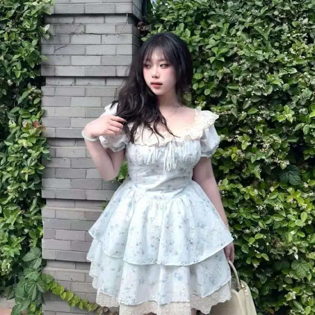 依钗 舒适通勤百搭简约休闲温柔风服饰短袖连衣裙 女款