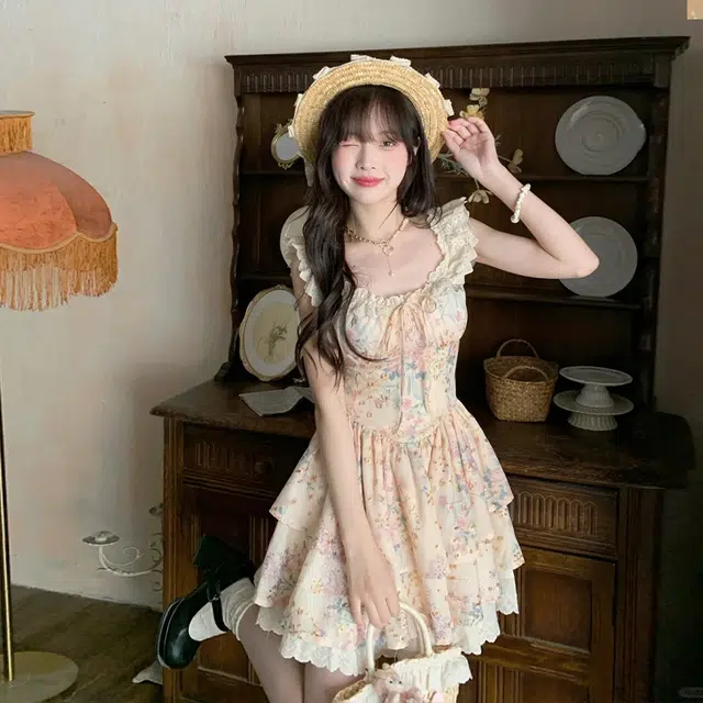 依钗 舒适通勤百搭简约休闲温柔风服饰短袖连衣裙 女款