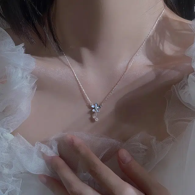 S925