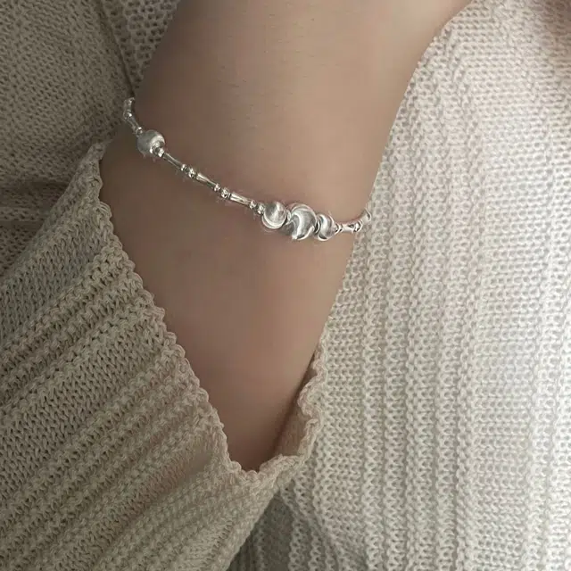 S925