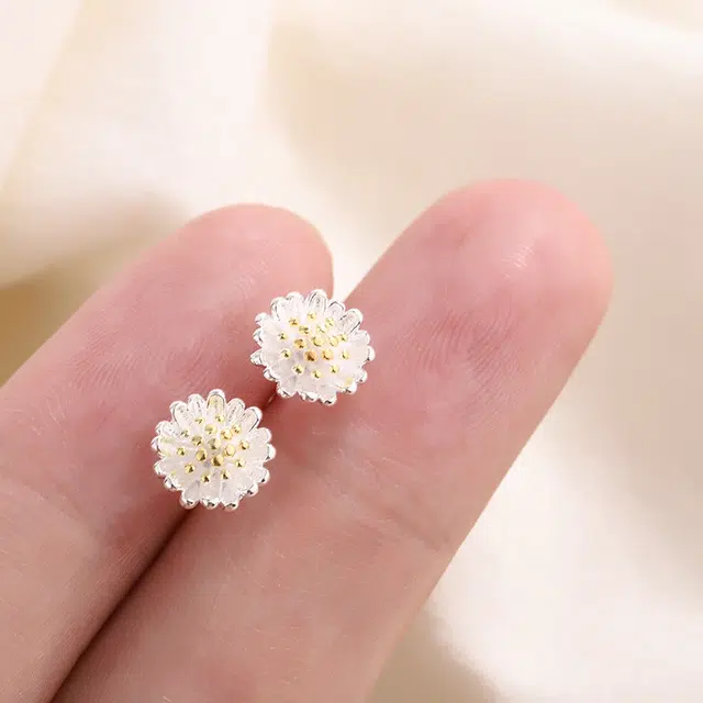 亲喜 雏菊 迷你 耳钉 女款 可爱温柔设计感