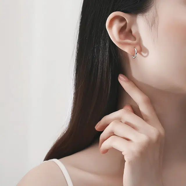 S925