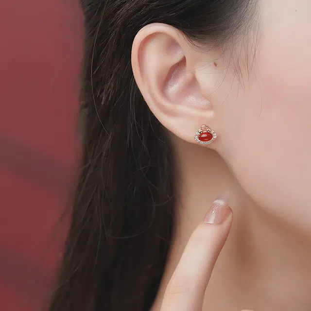 亲喜 灵蛇小福袋新中式设计感喜庆可爱中国风小众温柔气质典雅轻奢高级感养耳洞#好运 玛瑙 耳钉 女款