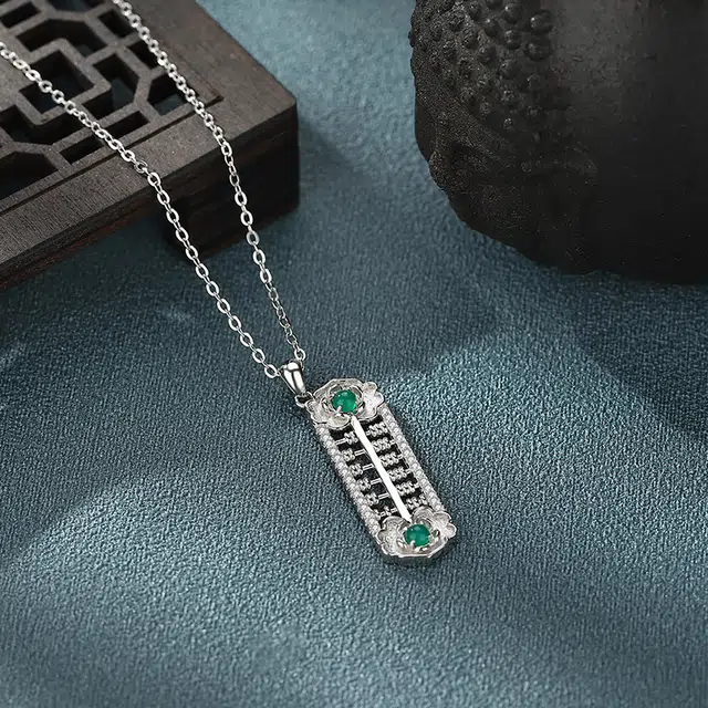 S925