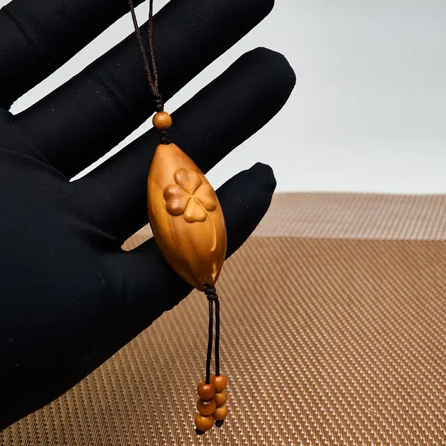 蓝品 吉祥四叶草 好运连连 橄榄核 吊坠 男女同款情侣款