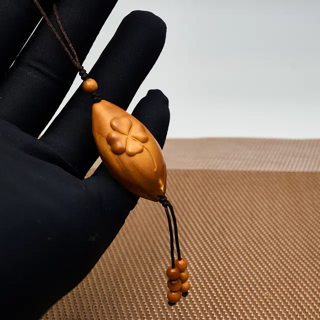 蓝品 吉祥四叶草 好运连连 橄榄核 吊坠 男女同款情侣款
