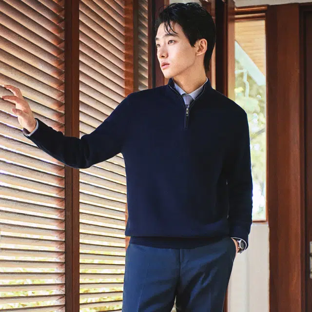 SAINT ANGELO Trendy Half Turtleneck Sweater