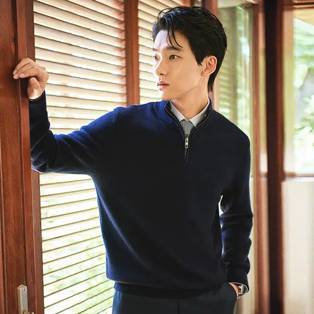 SAINT ANGELO Trendy Half Turtleneck Sweater