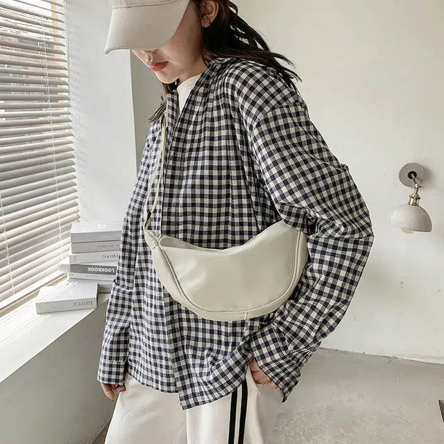 艾妮兔 简约时尚百搭 帆布 单肩斜挎包 小号 女款 橘色/白色/黑色