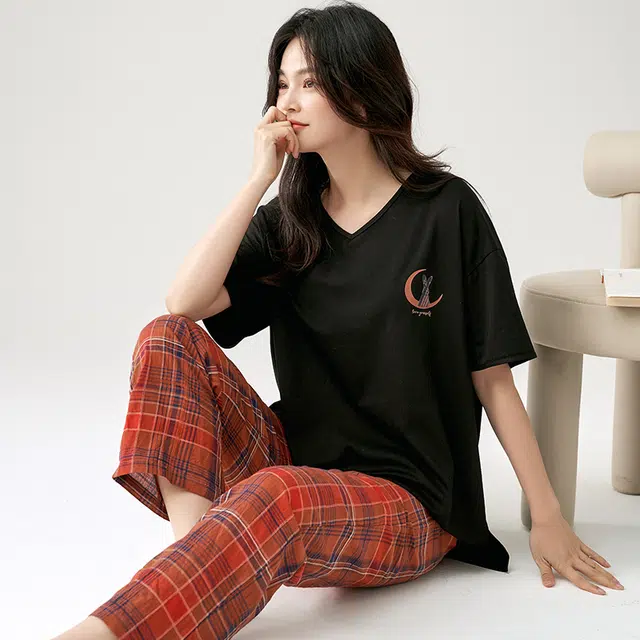 怀尔蔚 舒适透气休闲短袖长裤家居服可外穿睡衣套装 女款 图片色