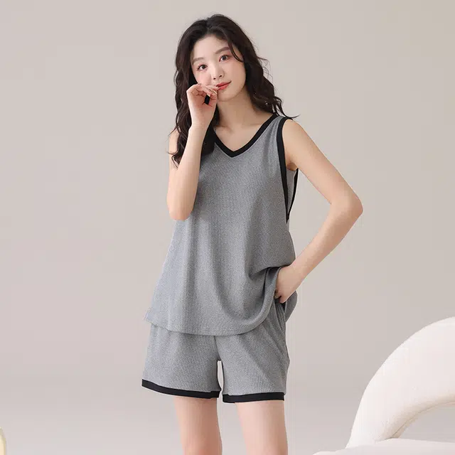 怀尔蔚 可外穿舒适薄款无袖上衣家居服三分裤睡衣套装 女款 图片色