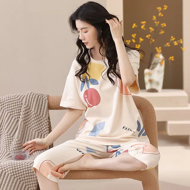 怀尔蔚 可外穿舒适薄款短袖上衣家居服七分裤睡衣套装 女款 图片色