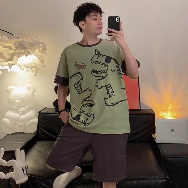 怀尔蔚 时尚卡通恐龙印花圆领套头短袖上衣纯色简约亲肤舒适可外穿家居短裤睡衣套装 男款 绿色