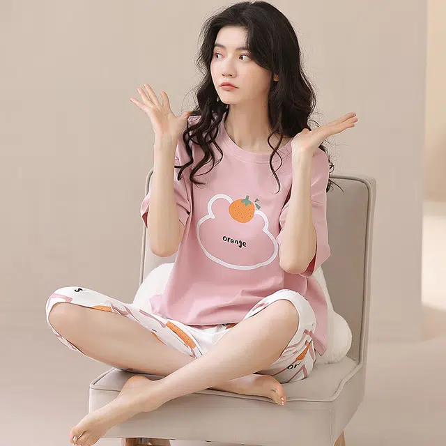 怀尔蔚 可外穿薄款舒适短袖上衣家居服七分裤睡衣套装 女款 图片色