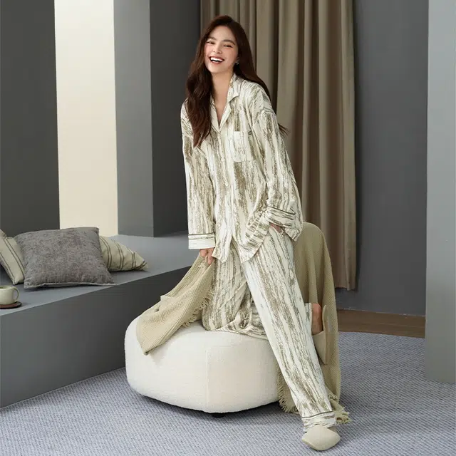 怀尔蔚 加绒保暖休闲简约长袖长裤家居服睡衣套装 女款 图色
