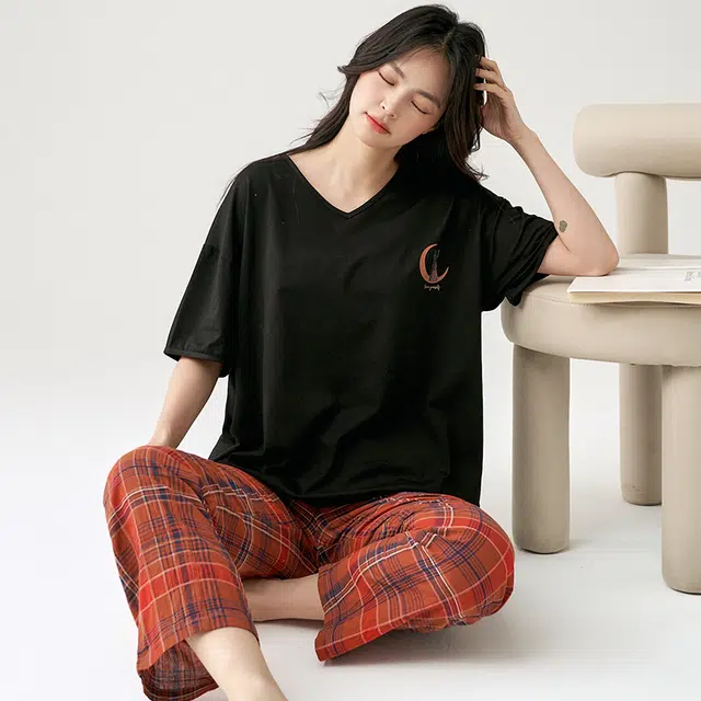 怀尔蔚 舒适透气休闲短袖长裤家居服可外穿睡衣套装 女款 图片色
