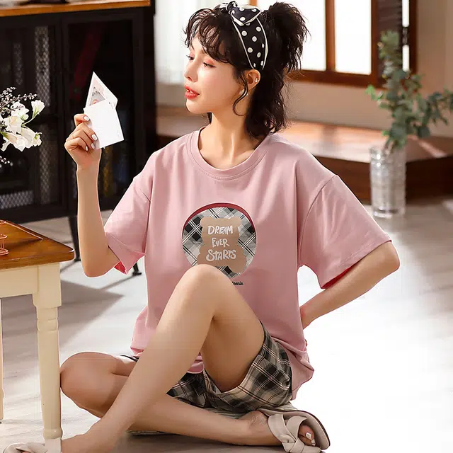 怀尔蔚 可外穿舒适薄款圆领短袖三分裤睡衣套装 女款