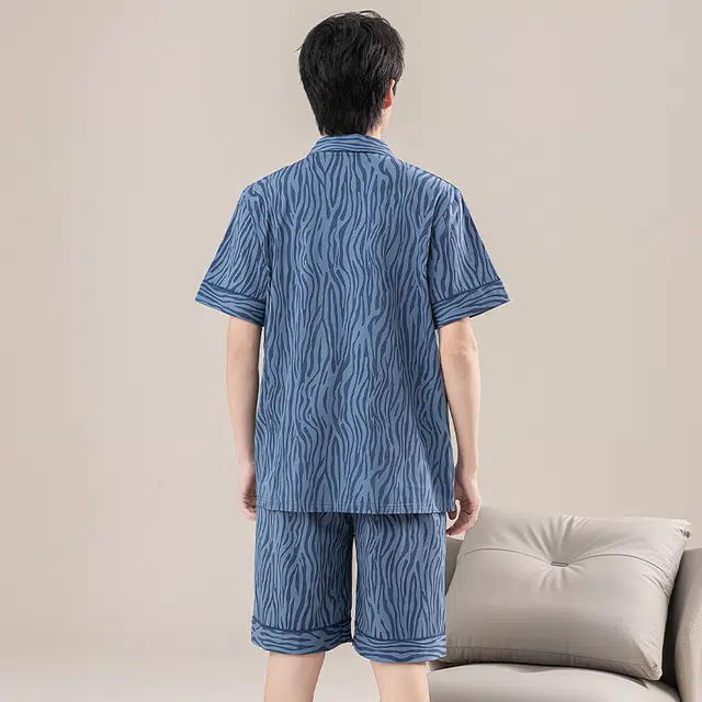 怀尔蔚 透气翻领舒适短袖上衣可外穿家居服五分裤睡衣套装 男款 图片色