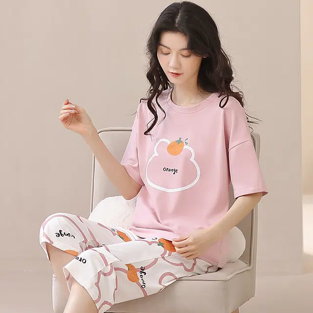 怀尔蔚 可外穿薄款舒适短袖上衣家居服七分裤睡衣套装 女款 图片色