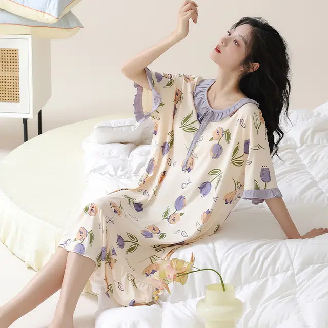 怀尔蔚 花边圆领套头休闲透气短袖睡裙 女款 图片色