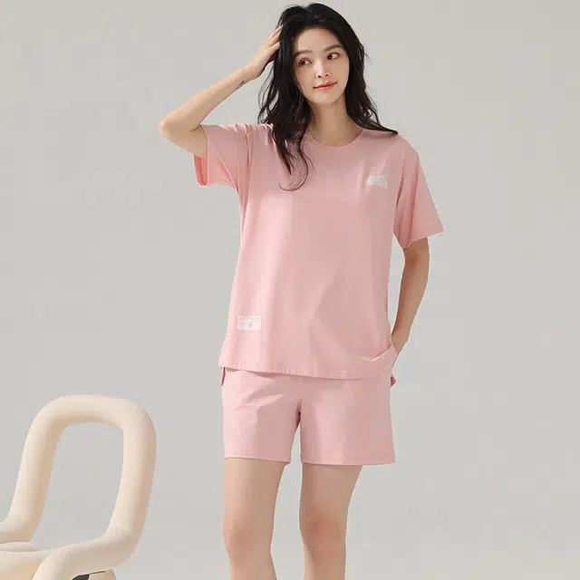 怀尔蔚 舒适透气圆领短袖上衣可外穿家居服三分裤睡衣套装 女款 图片色
