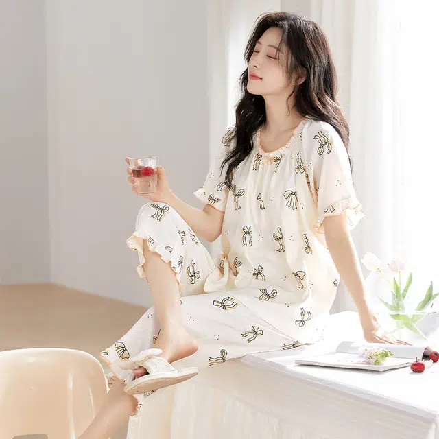 怀尔蔚 软绵绵系列 可外穿舒适薄款家居服短袖七分裤睡衣套装 女款