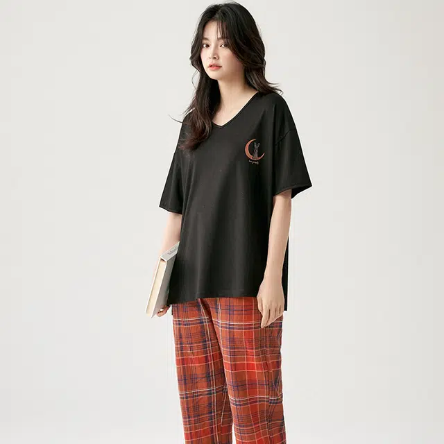 怀尔蔚 舒适透气休闲短袖长裤家居服可外穿睡衣套装 女款 图片色