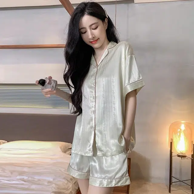 怀尔蔚 简约条纹舒适透气短袖短裤睡衣套装 女款