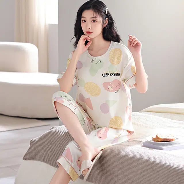 怀尔蔚 可爱卡通印花休闲薄款透气短袖七分裤睡衣套装 女款 图色