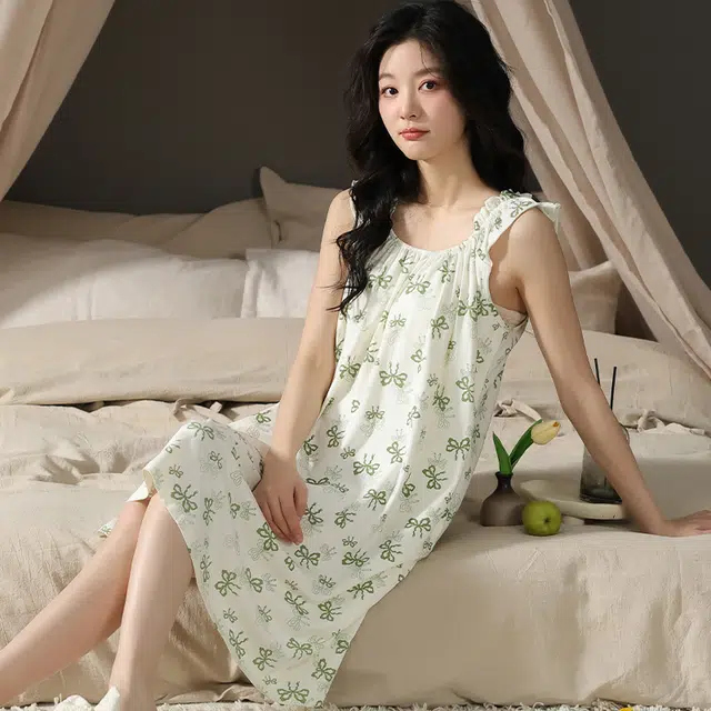 怀尔蔚 甜美宽松休闲薄款透气圆领套头家居服睡裙 女款 米黄色