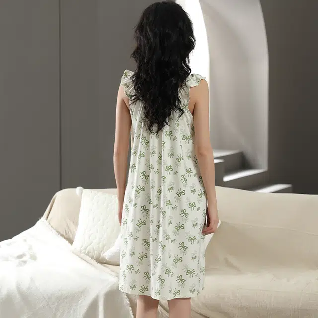 怀尔蔚 甜美宽松休闲薄款透气圆领套头家居服睡裙 女款 米黄色