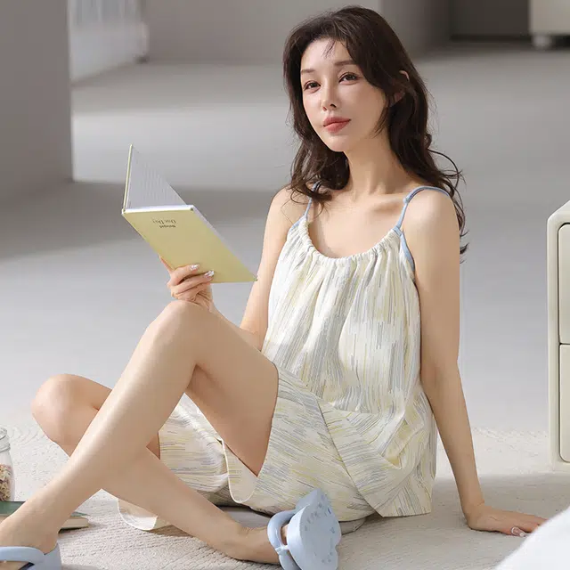 怀尔蔚 可外穿舒适薄款家居服无袖吊带上衣甜美三分裤睡衣套装 女款