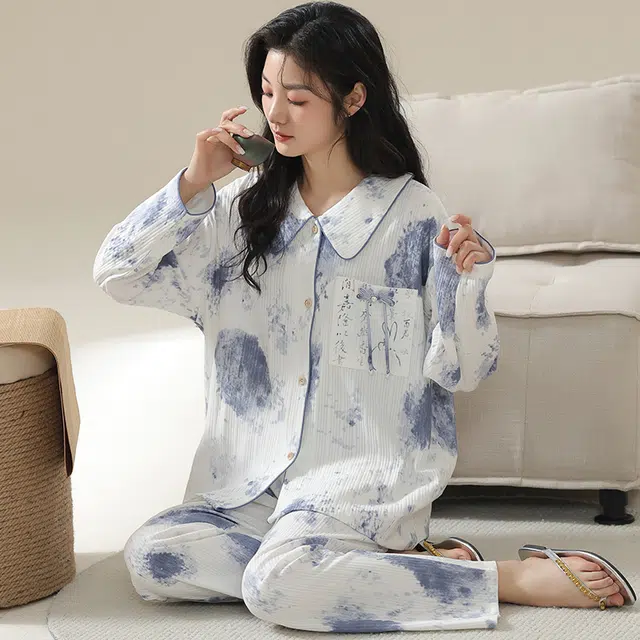 怀尔蔚 撞色印花翻领上衣休闲长裤睡衣套装 女款 白色