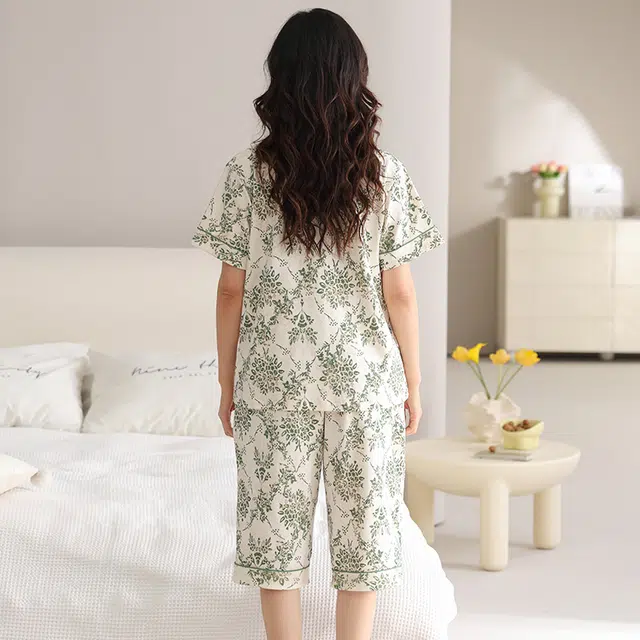 怀尔蔚 翻领短袖七分裤可外穿舒适睡衣套装 女款 图片色