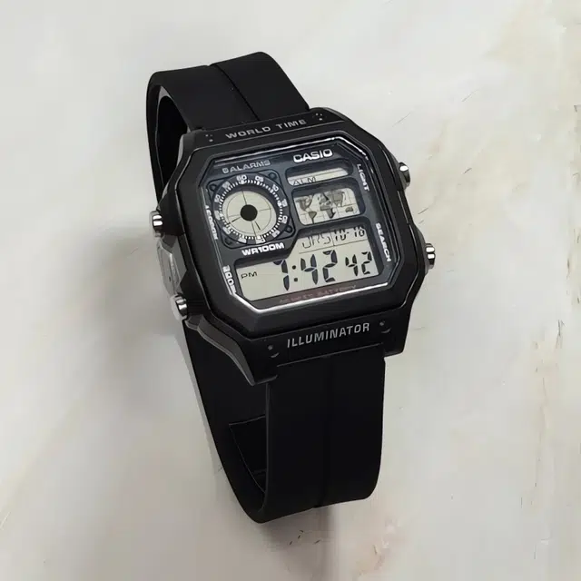 Casio AE-1200WH-1A