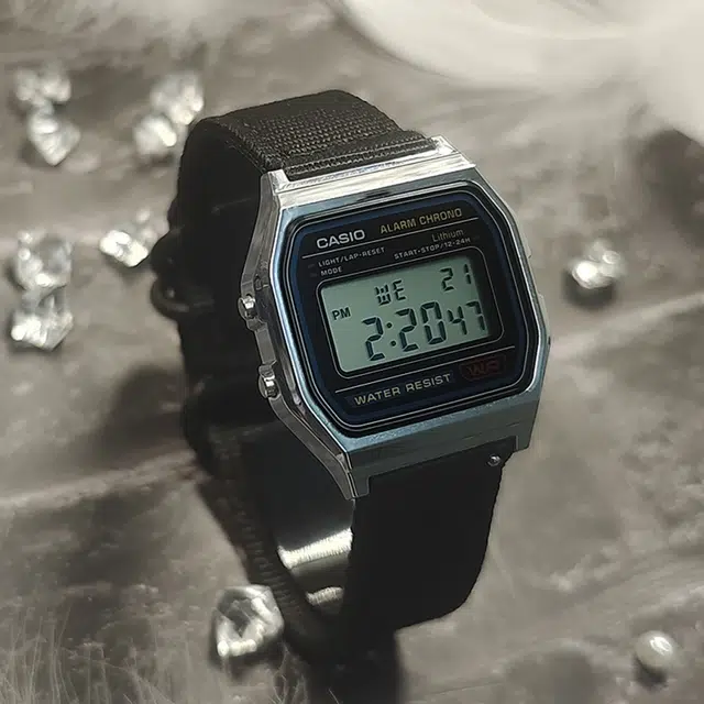 CASIOYOUTH 10 A158WA-1