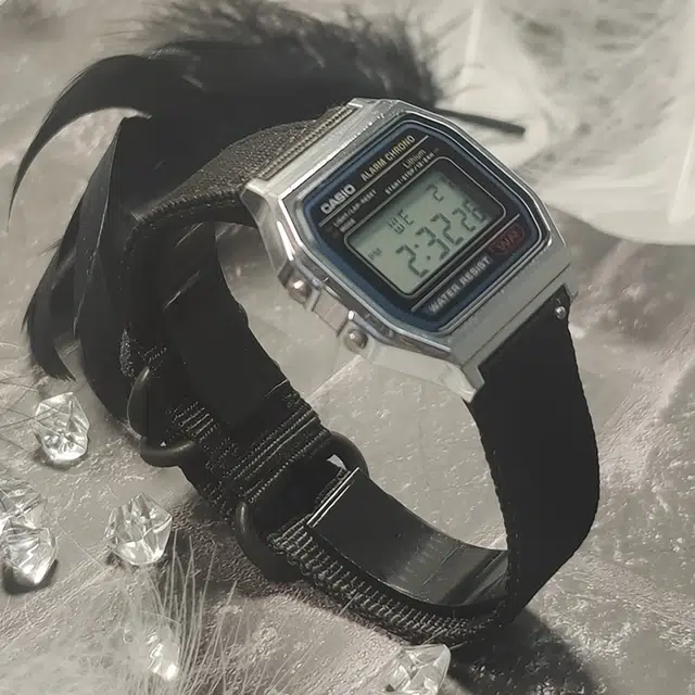 CASIOYOUTH 10 A158WA-1