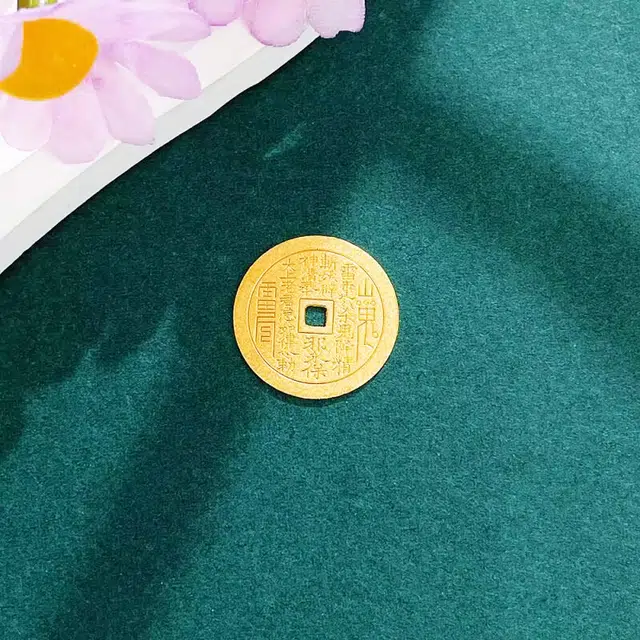 999
