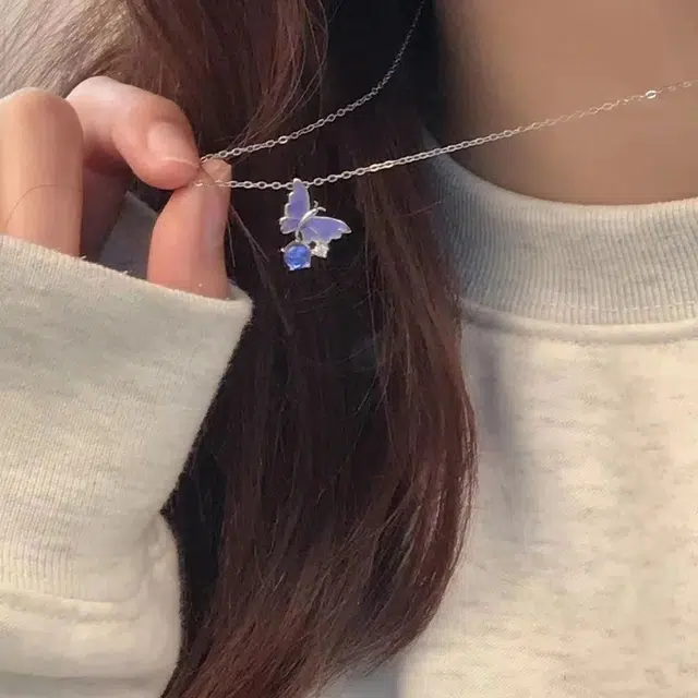QUIET LOVE
