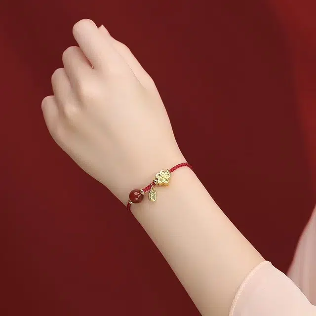 QUIET LOVE ins