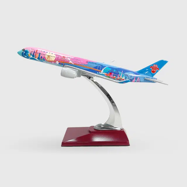 A350