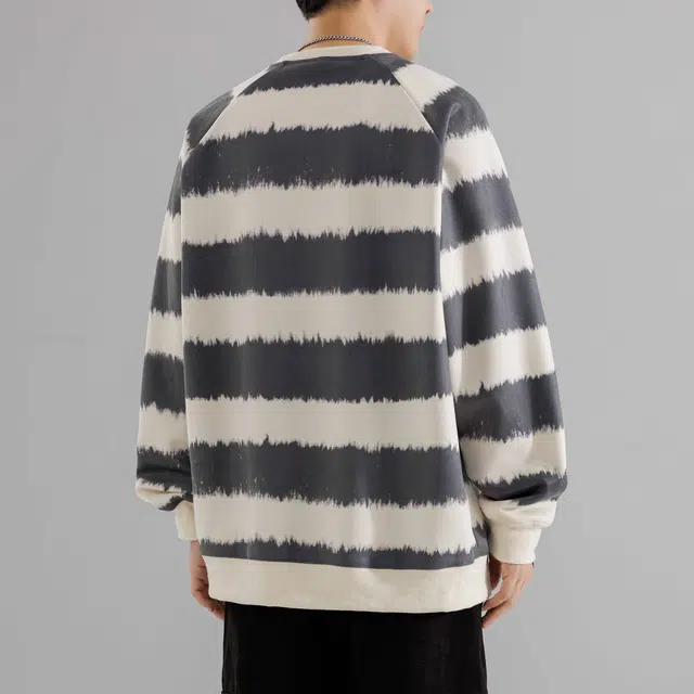 Forever 21 Sweatshirt