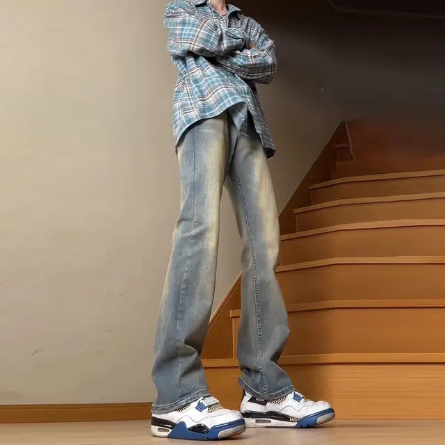 虫小绿 美式复古高街风窄版微喇直筒百搭长裤牛仔裤 男女同款