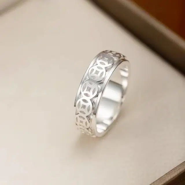 990