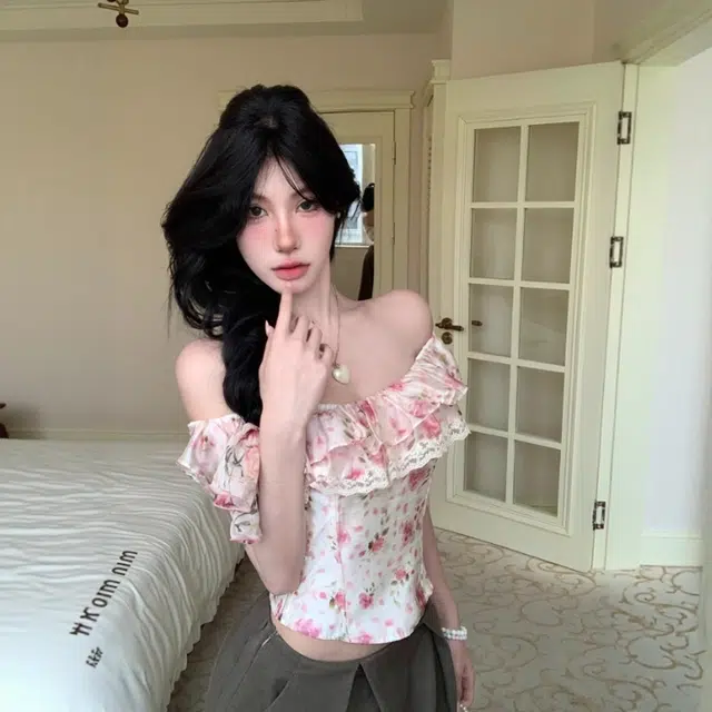 TENNE GIRL T