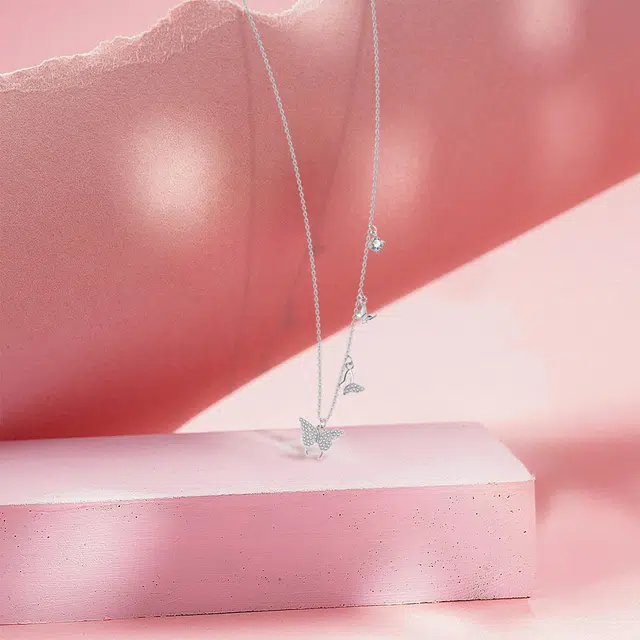 【纯银999】 六桂福珠宝 星光蝴蝶 小众设计经典百搭学生日常简约高级感精致轻奢转运约会通勤温柔气质可调节锁骨链#好运 足银 项链 女款