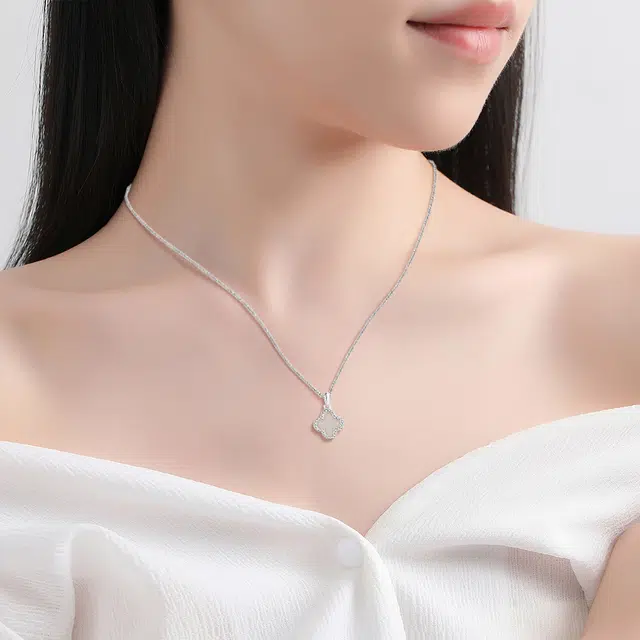 【纯银999】 六桂福珠宝 四叶草 小众设计经典百搭日常简约高级感精致轻奢极简通勤温柔气质可调节锁骨链 足银 项链 女款