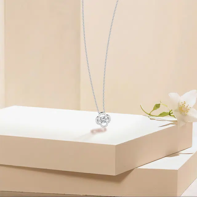 【纯银999 | 四叶草】 六桂福珠宝 经典百搭小众设计极简轻奢约会高级感日常精致简约通勤温柔气质可调节锁骨链 足银 项链 女款