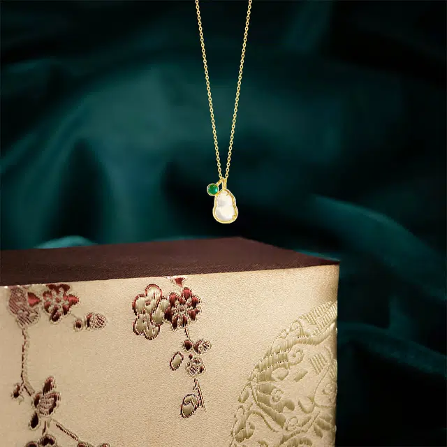 六桂福珠宝 葫芦 新中式平安百搭国潮气质浪漫招财吉祥福禄高级感日常通勤风约会通勤学生#好运 玉髓 项链 女款