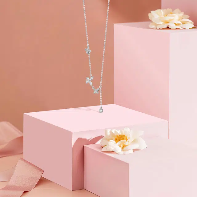 【纯银999 | 星光蝴蝶】 六桂福珠宝 经典百搭小众设计极简轻奢约会高级感学生日常精致简约通勤温柔气质可调节锁骨链#好运 足银 项链 女款